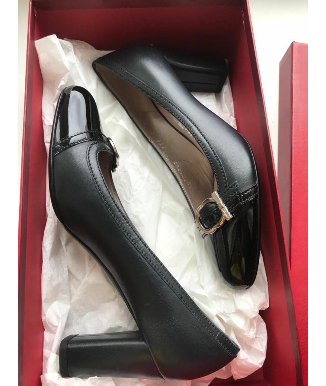 FERRAGAMO Черные кожаные туфли, фото 6