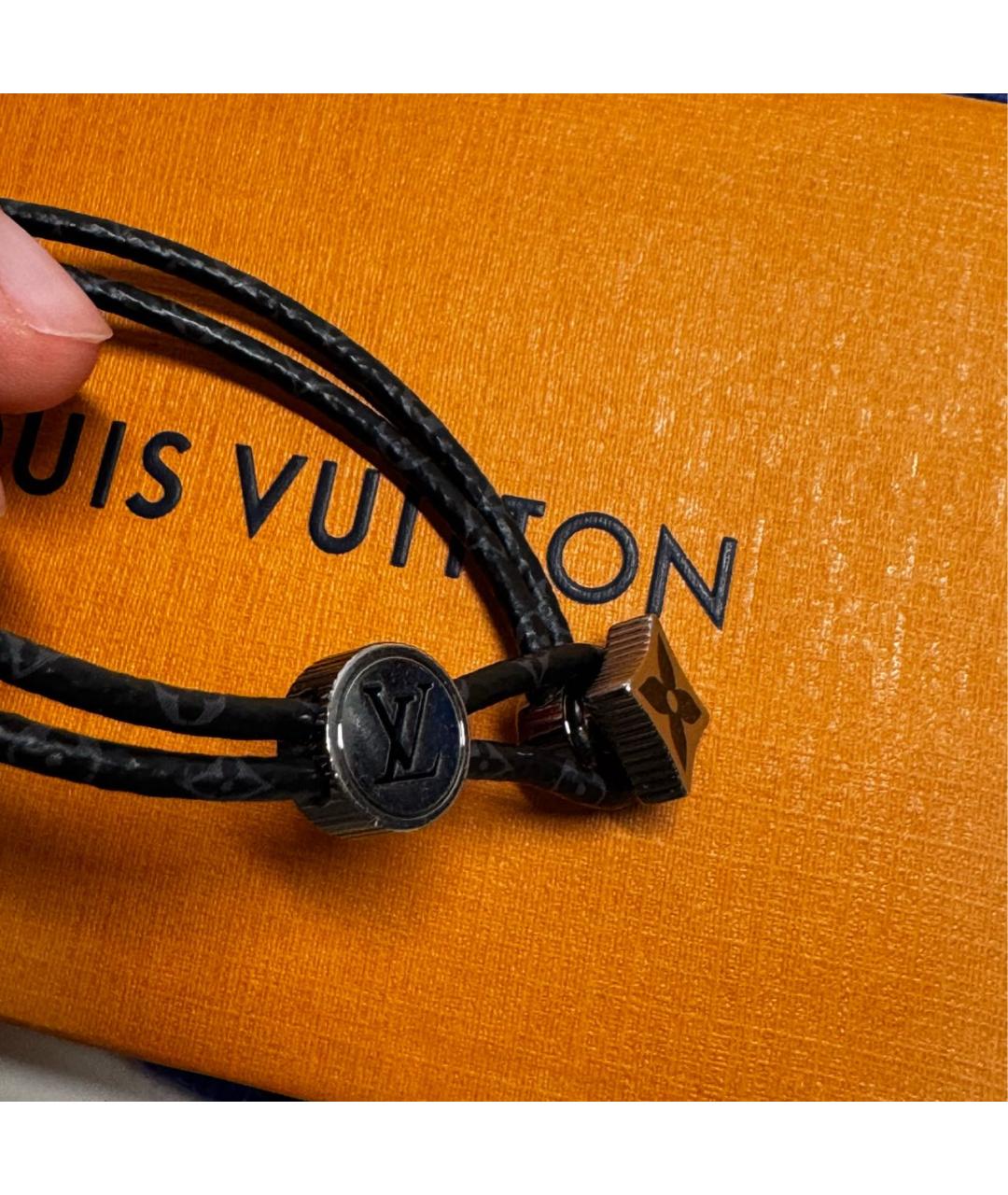 LOUIS VUITTON Черный кожаный браслет, фото 5