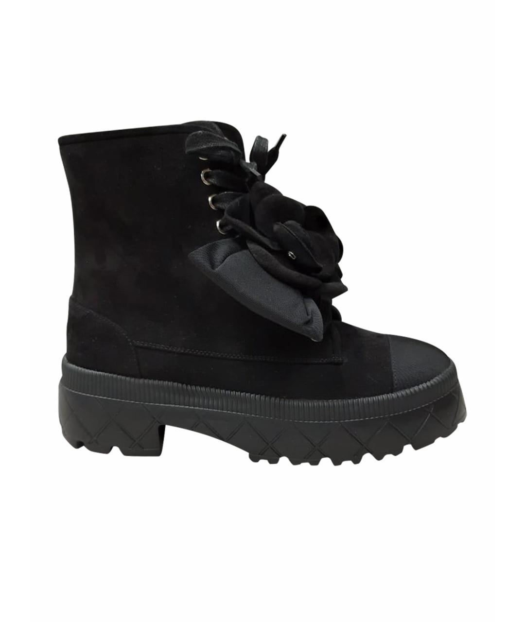 CHANEL Черные замшевые ботинки, фото 1