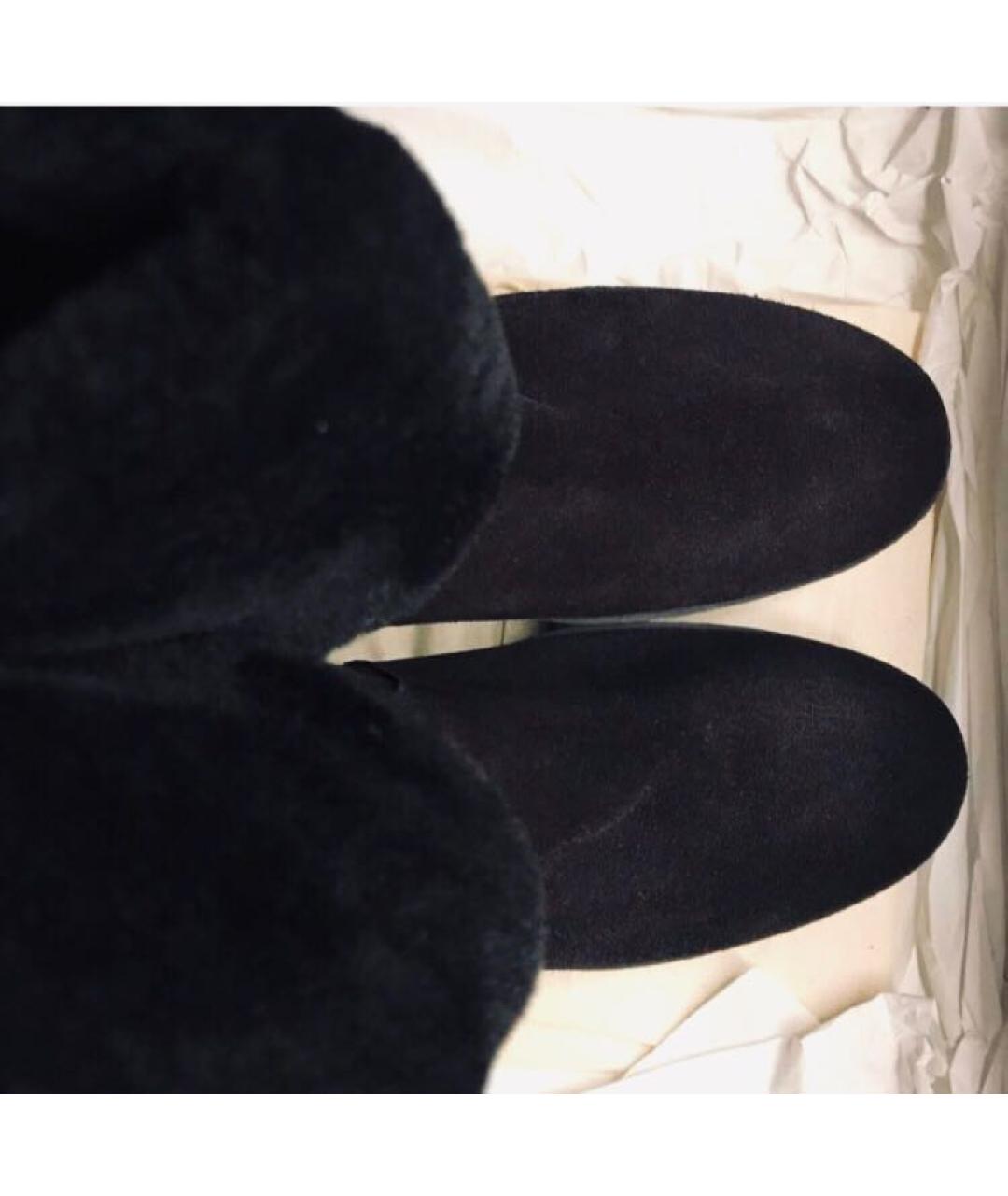 FERRAGAMO Черные замшевые сапоги, фото 3