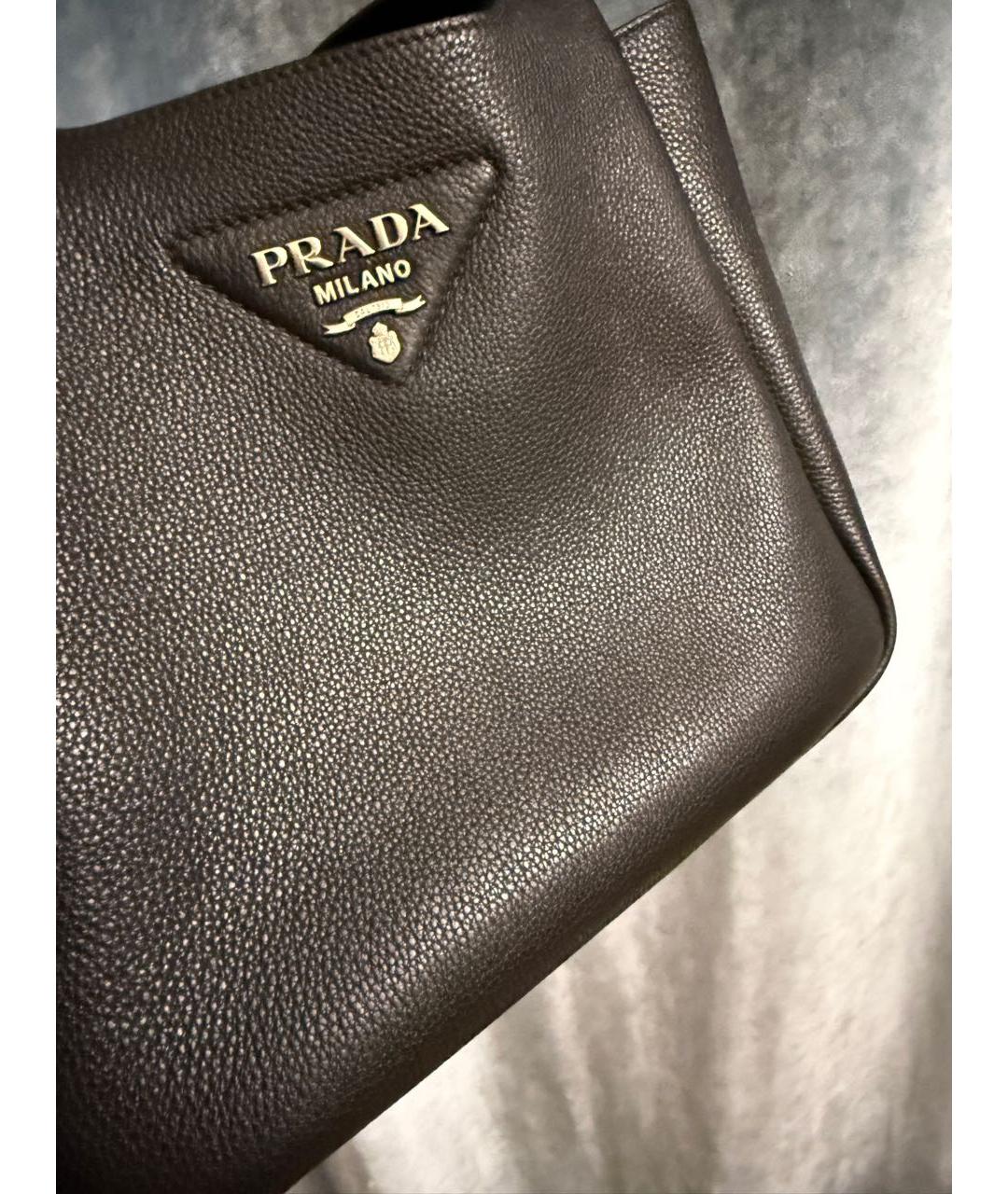 PRADA Черная кожаная сумка с короткими ручками, фото 3