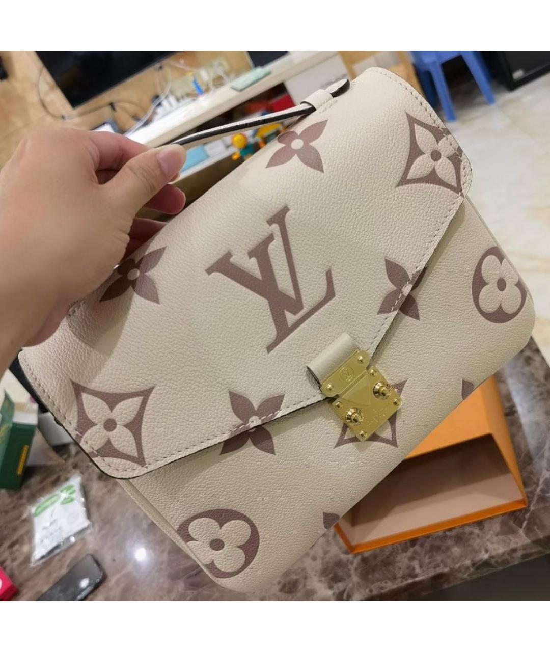 SAINT LAURENT Бежевая кожаная сумка с короткими ручками, фото 4