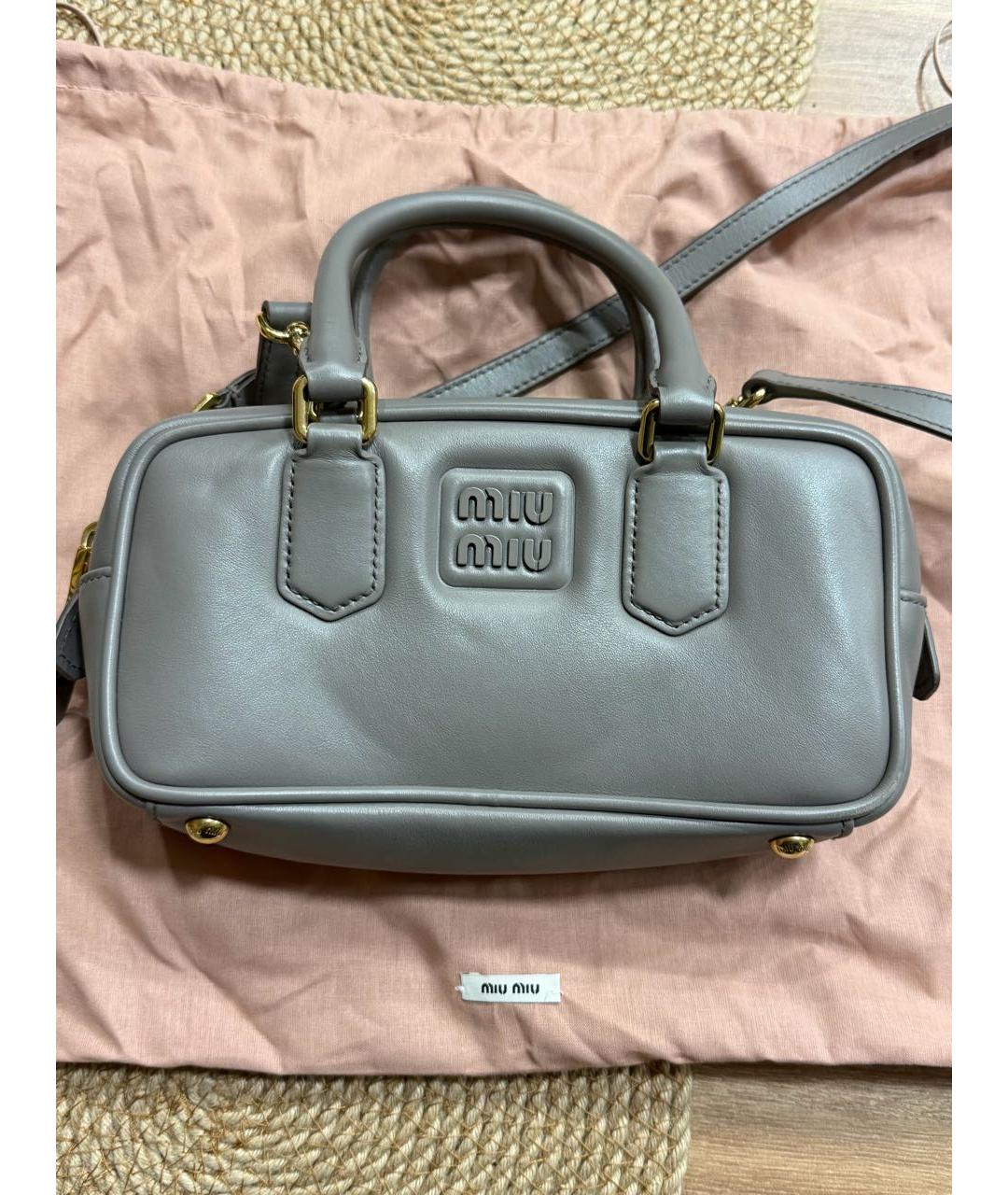 MIU MIU Серая кожаная сумка через плечо, фото 5