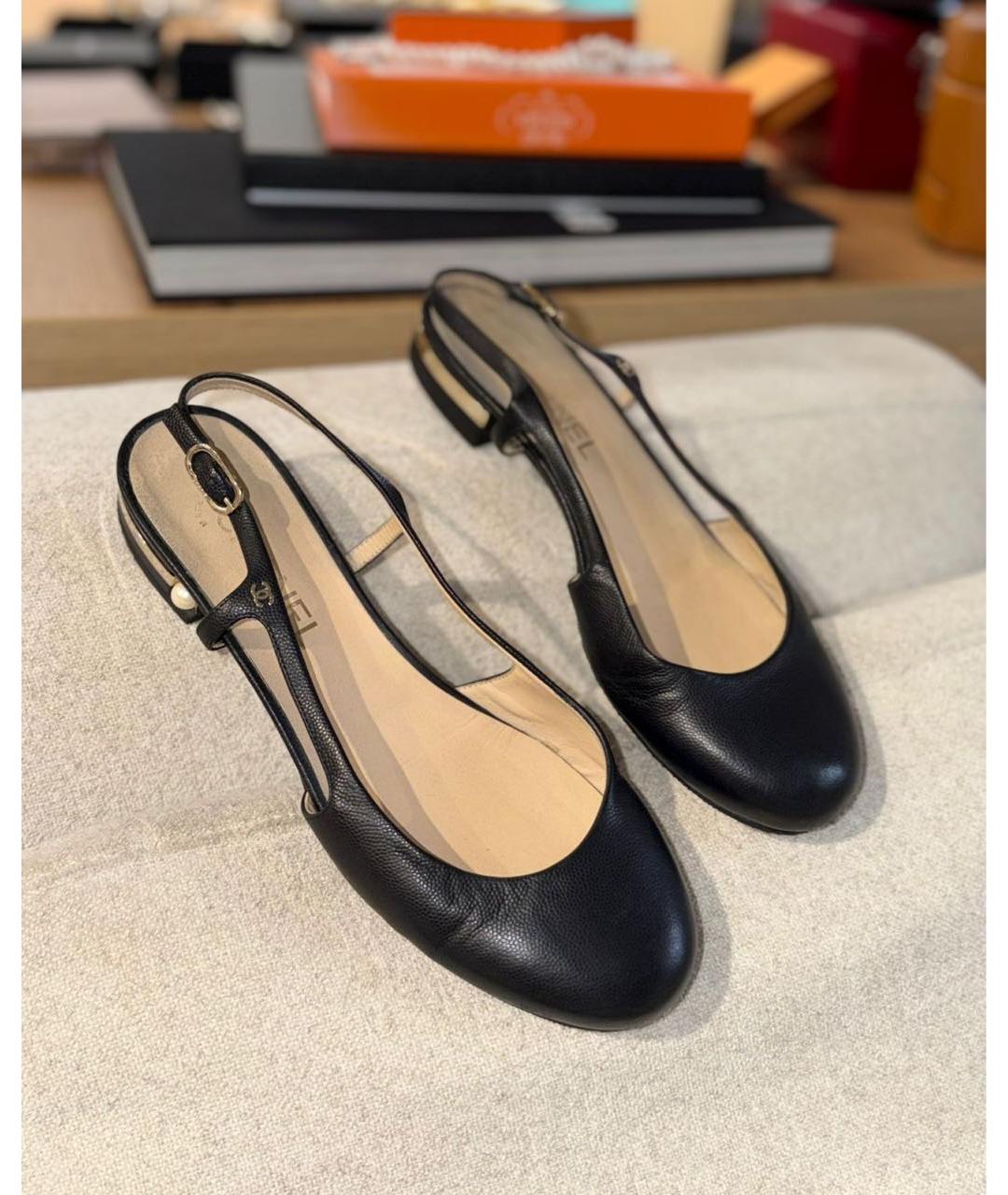 CHANEL Черные кожаные балетки, фото 3