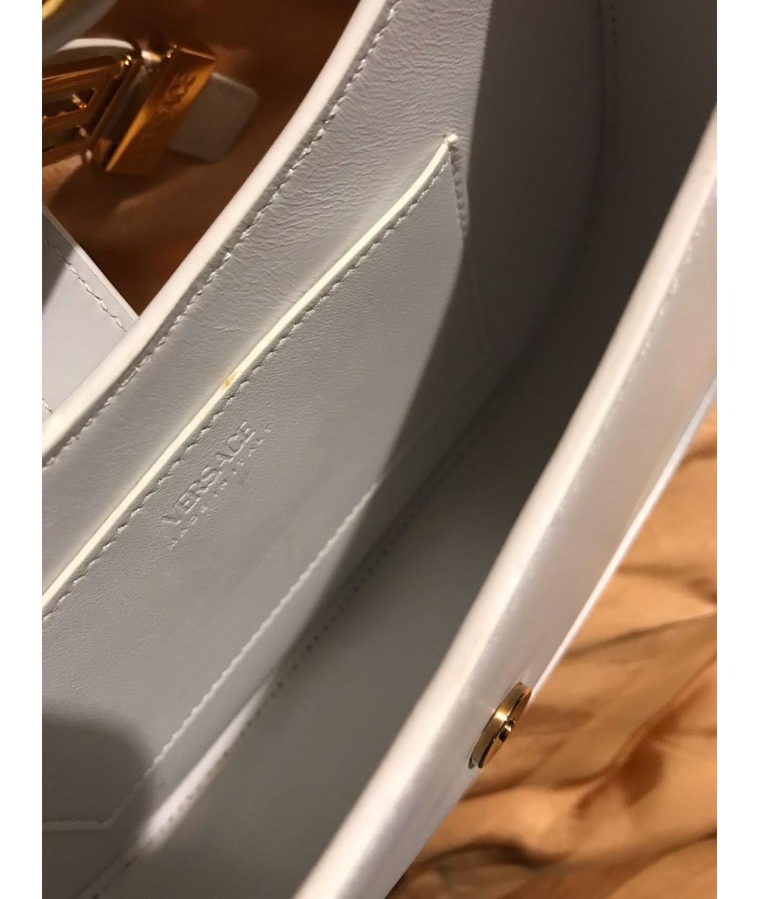 VERSACE Белая кожаная сумка с короткими ручками, фото 4