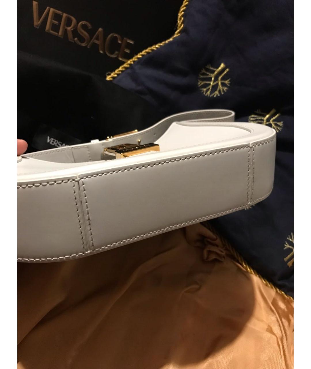 VERSACE Белая кожаная сумка с короткими ручками, фото 3