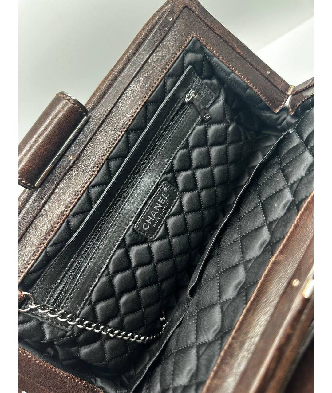 CHANEL Коричневая кожаная сумка с короткими ручками, фото 4