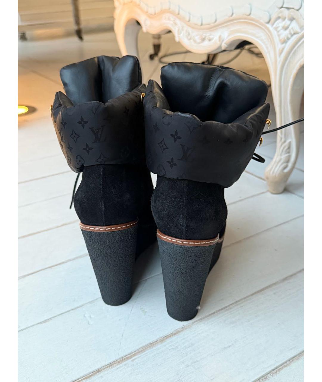 LOUIS VUITTON Коричневые замшевые ботинки, фото 5