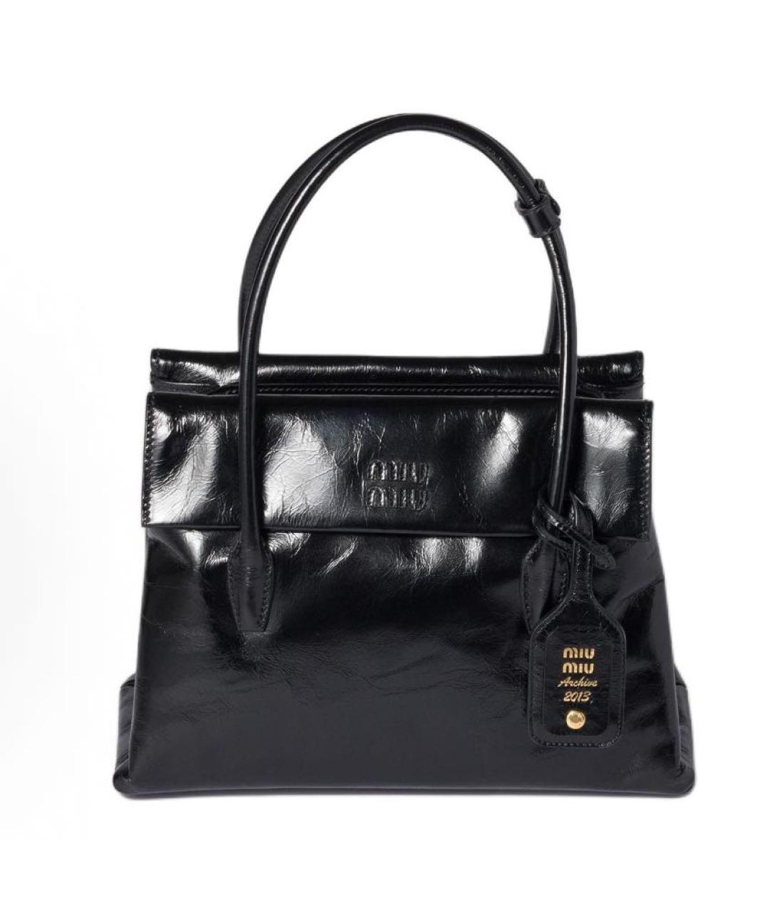 MIU MIU Черная сумка с короткими ручками из лакированной кожи, фото 9