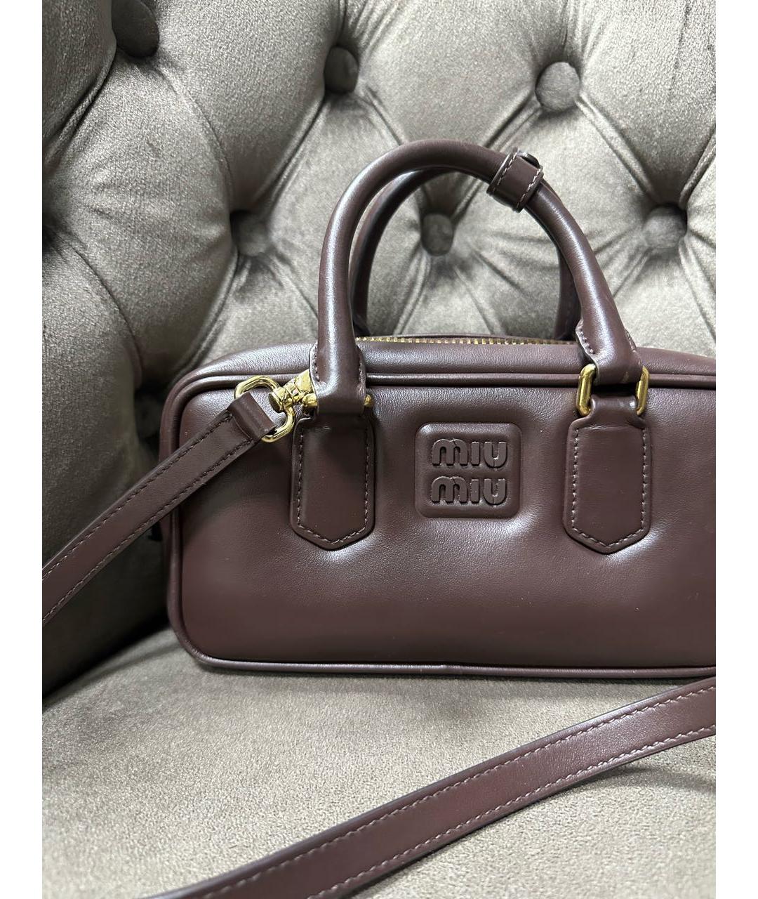 MIU MIU Бордовая кожаная сумка с короткими ручками, фото 2