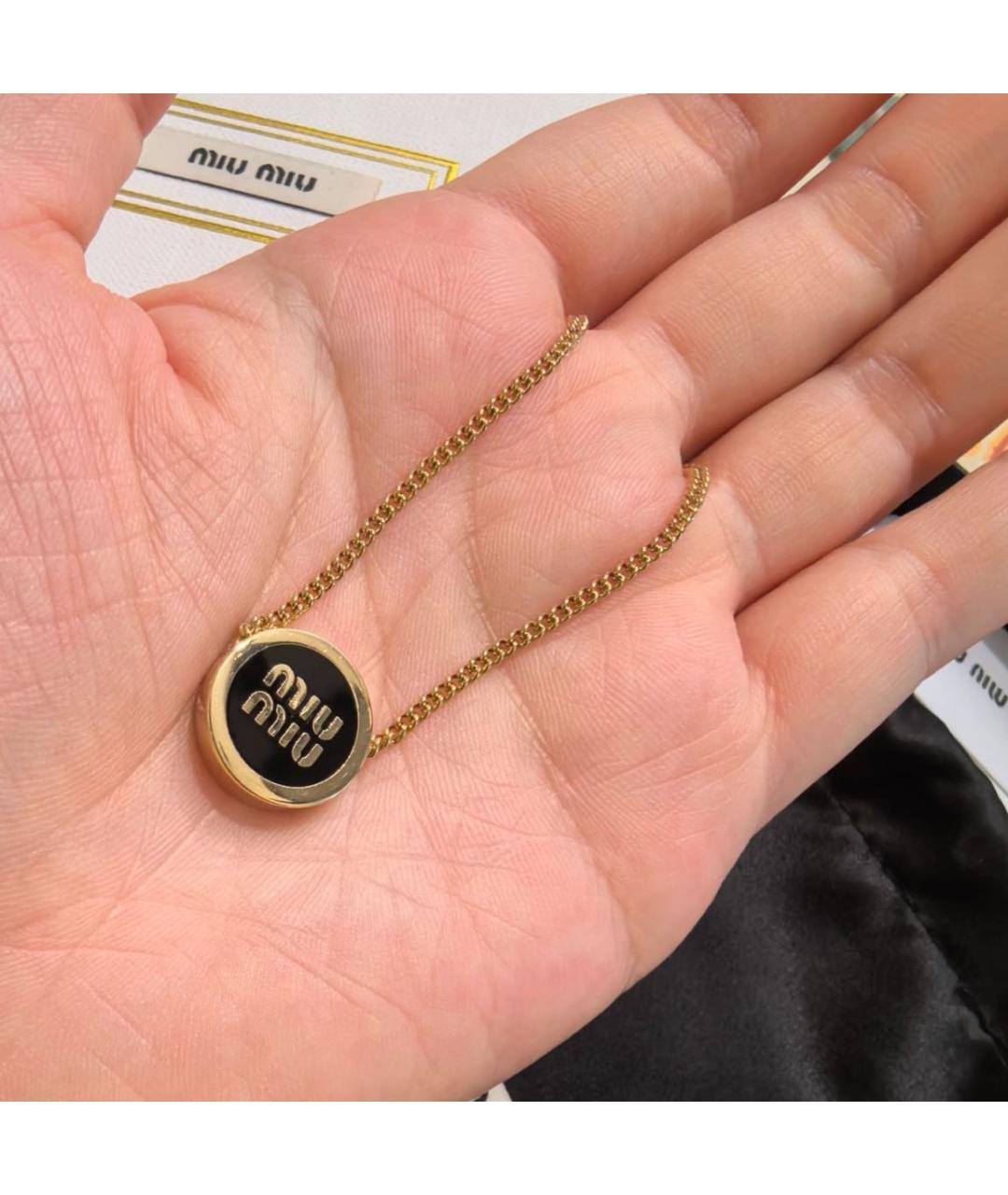 MIU MIU Золотая металлическая подвеска, фото 6