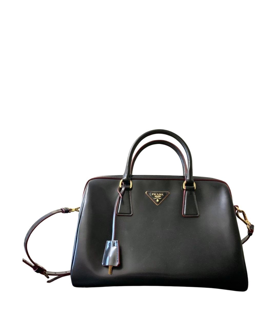 PRADA Черная сумка с короткими ручками из лакированной кожи, фото 1