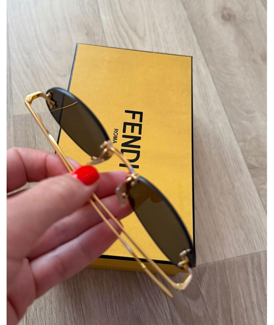 FENDI Золотые металлические солнцезащитные очки, фото 5