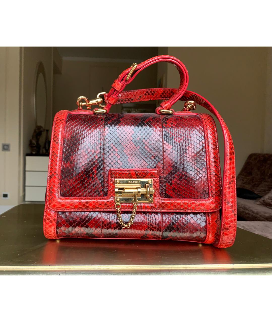 DOLCE&GABBANA Красная сумка с короткими ручками из экзотической кожи, фото 6