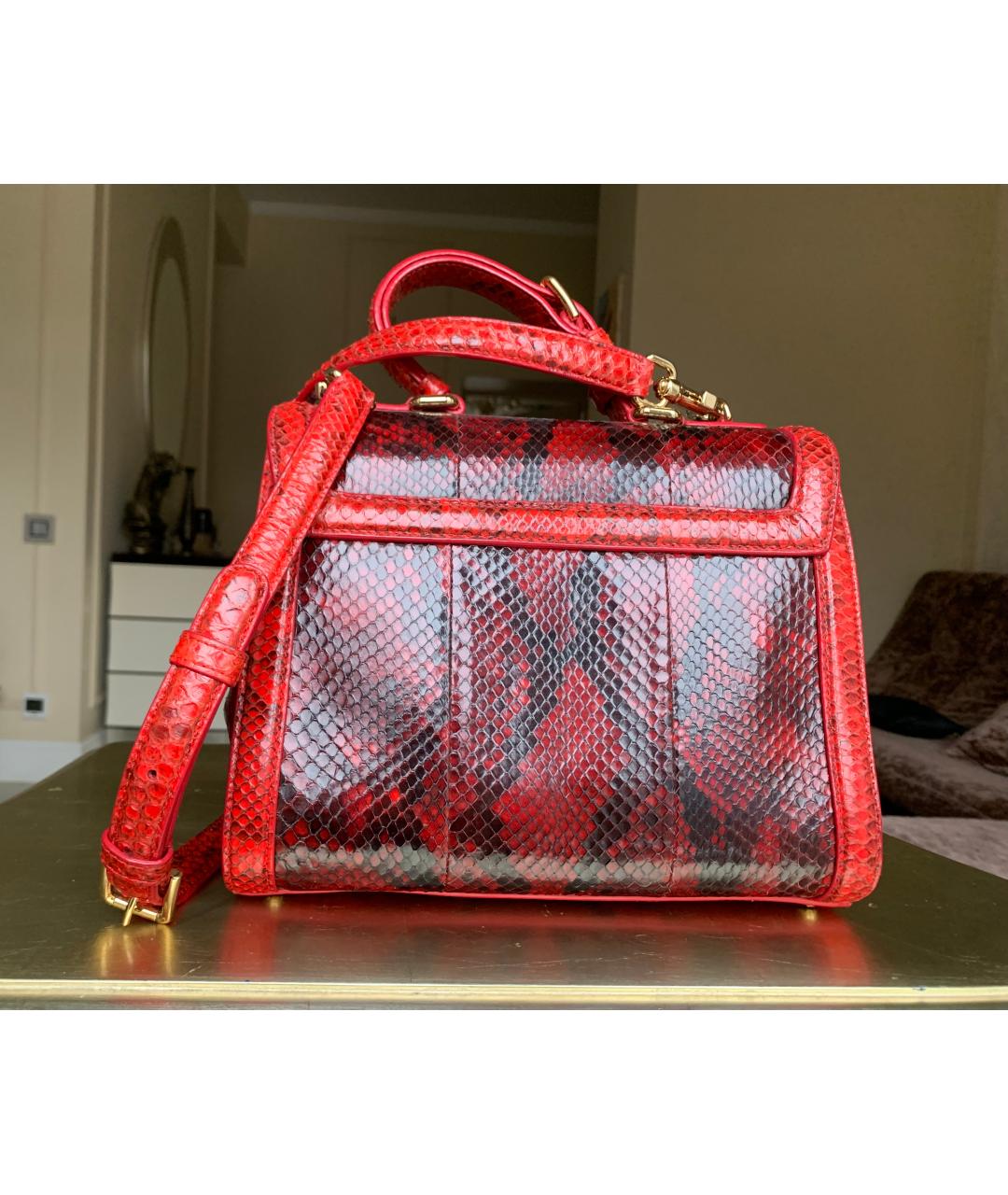 DOLCE&GABBANA Красная сумка с короткими ручками из экзотической кожи, фото 3