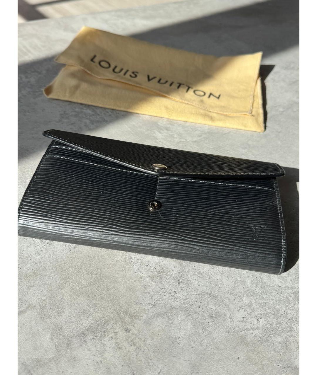 LOUIS VUITTON Серый кожаный кошелек, фото 4