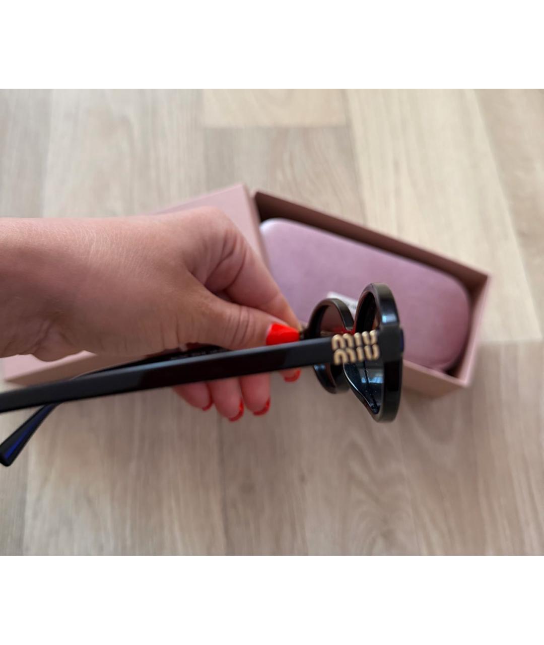 MIU MIU Черные пластиковые солнцезащитные очки, фото 5