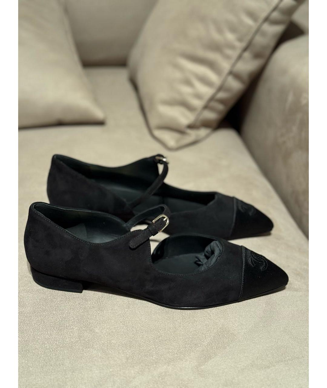 CHANEL Черные замшевые лодочки на низком каблуке, фото 9