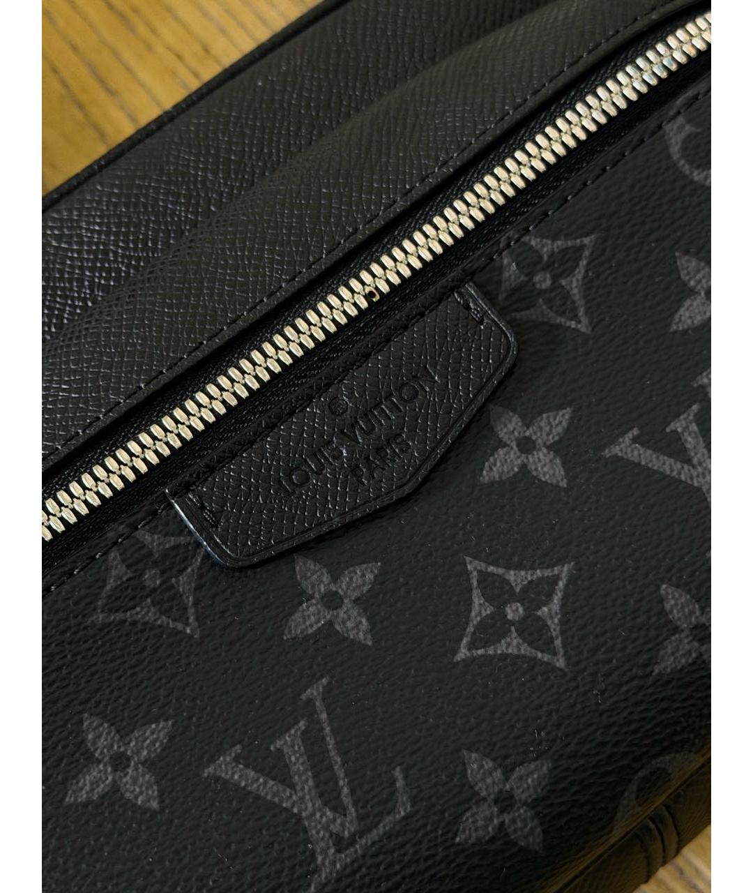 LOUIS VUITTON Черная кожаная барсетка, фото 4