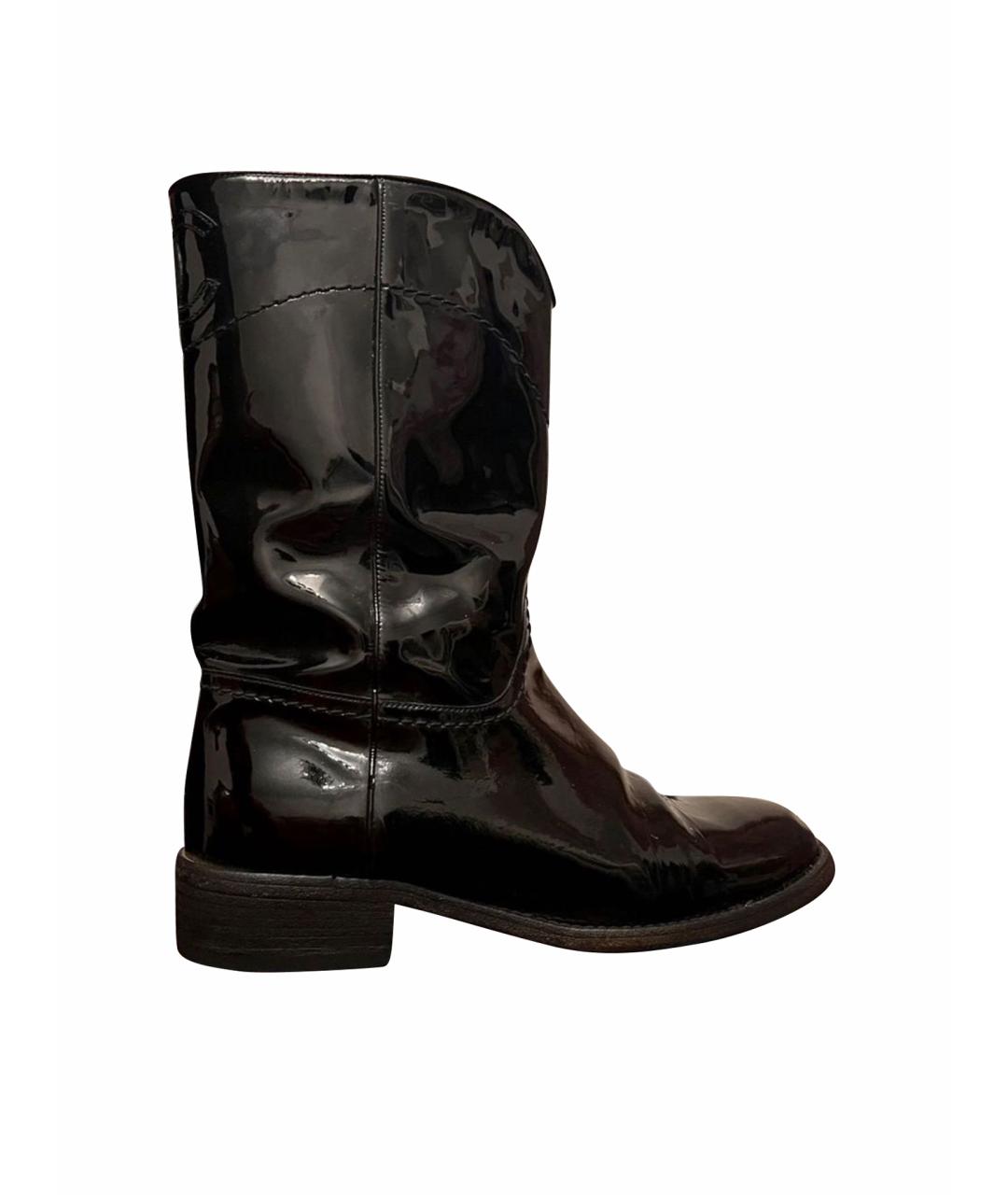 CHANEL Черные полусапоги из лакированной кожи, фото 1