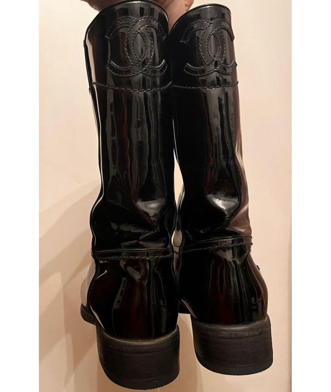 CHANEL Черные полусапоги из лакированной кожи, фото 6