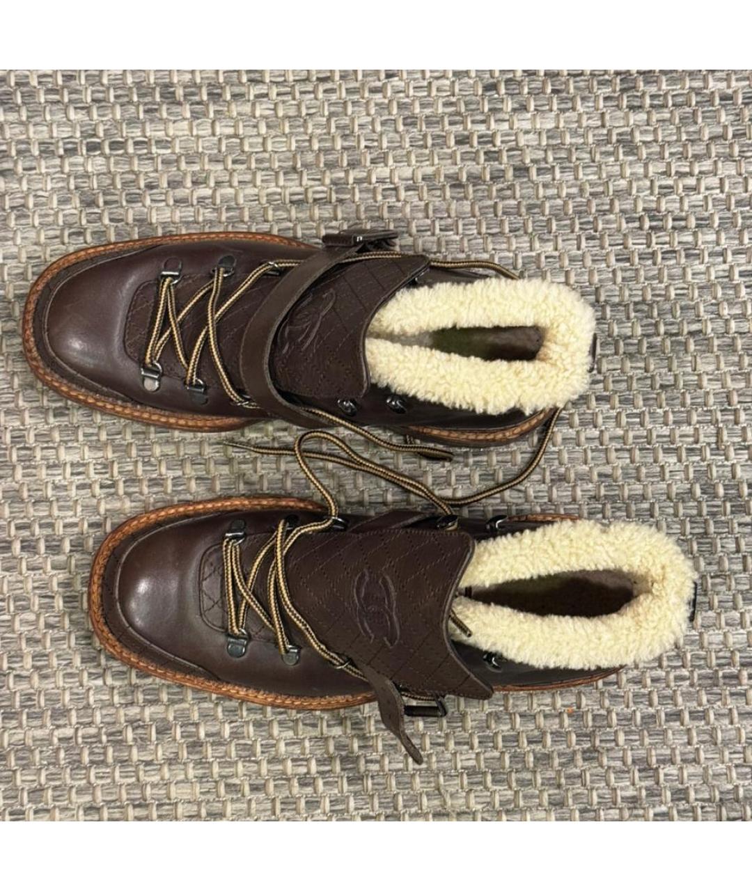 CHANEL Коричневые кожаные ботинки, фото 3