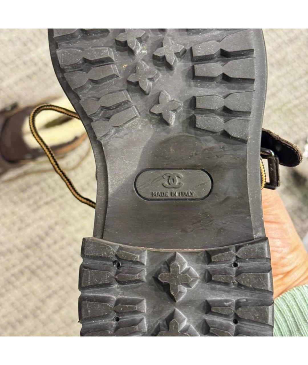 CHANEL Коричневые кожаные ботинки, фото 4