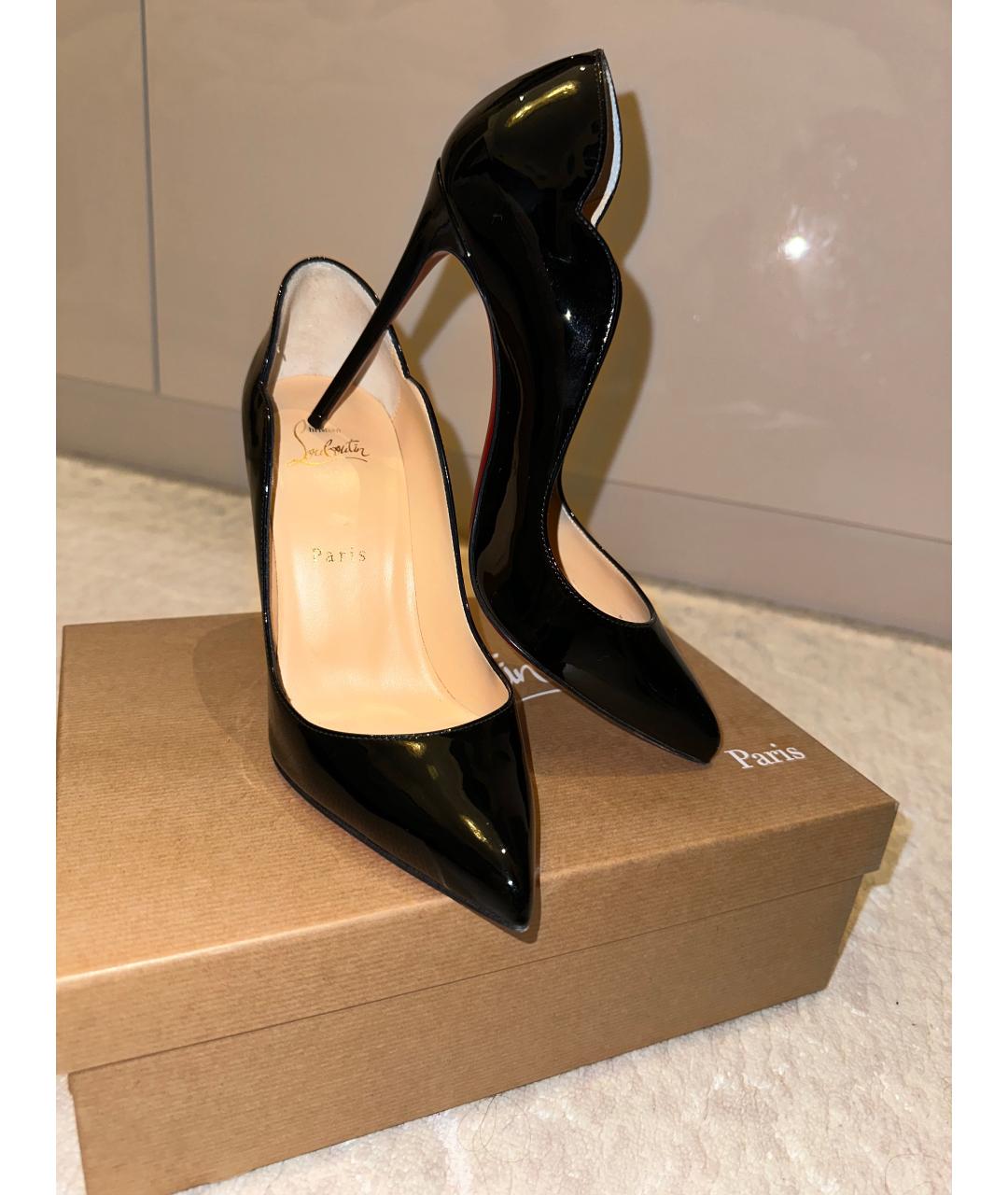 CHRISTIAN LOUBOUTIN Черные туфли из лакированной кожи, фото 6