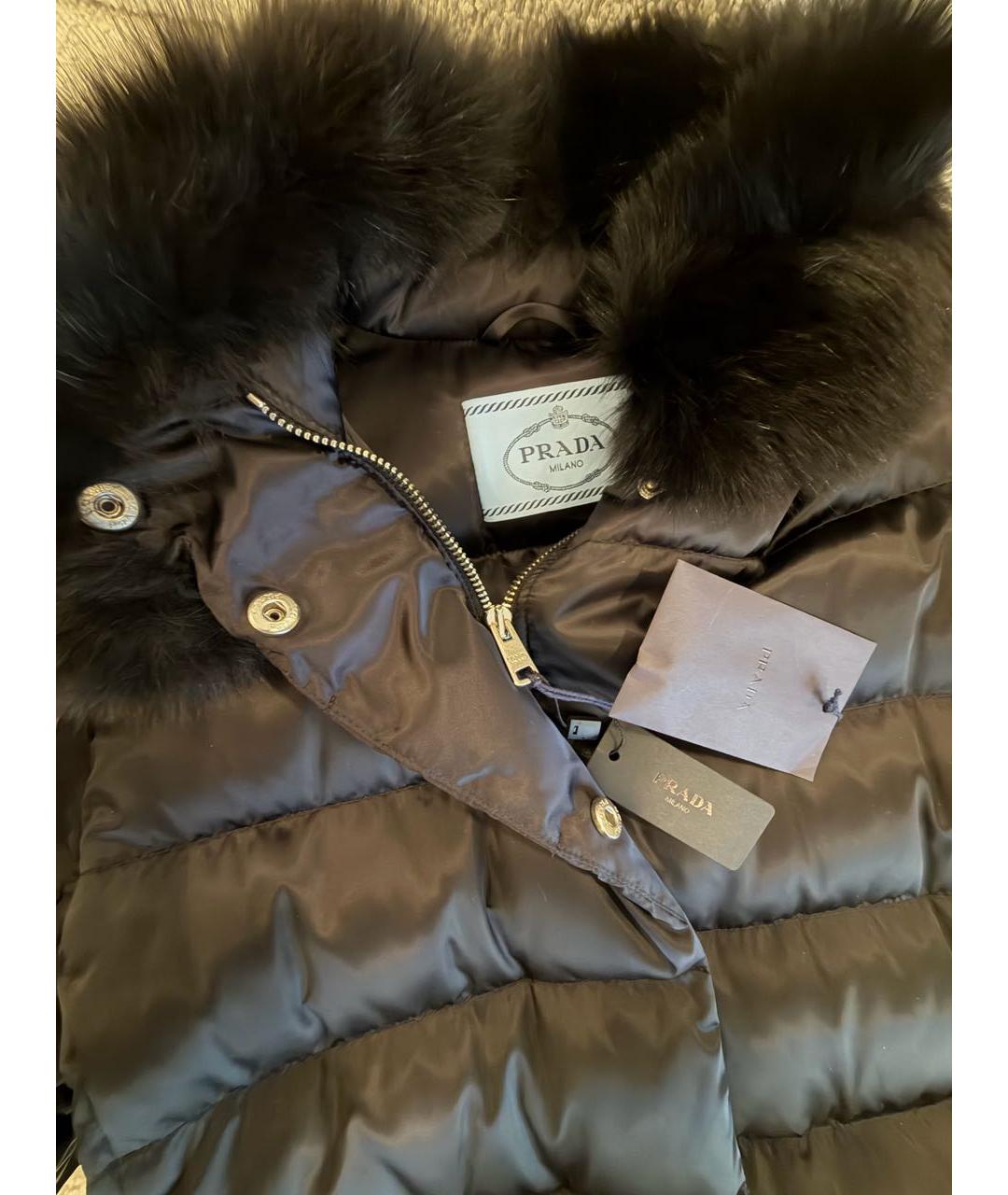 PRADA Черный полиэстеровый пуховик, фото 3