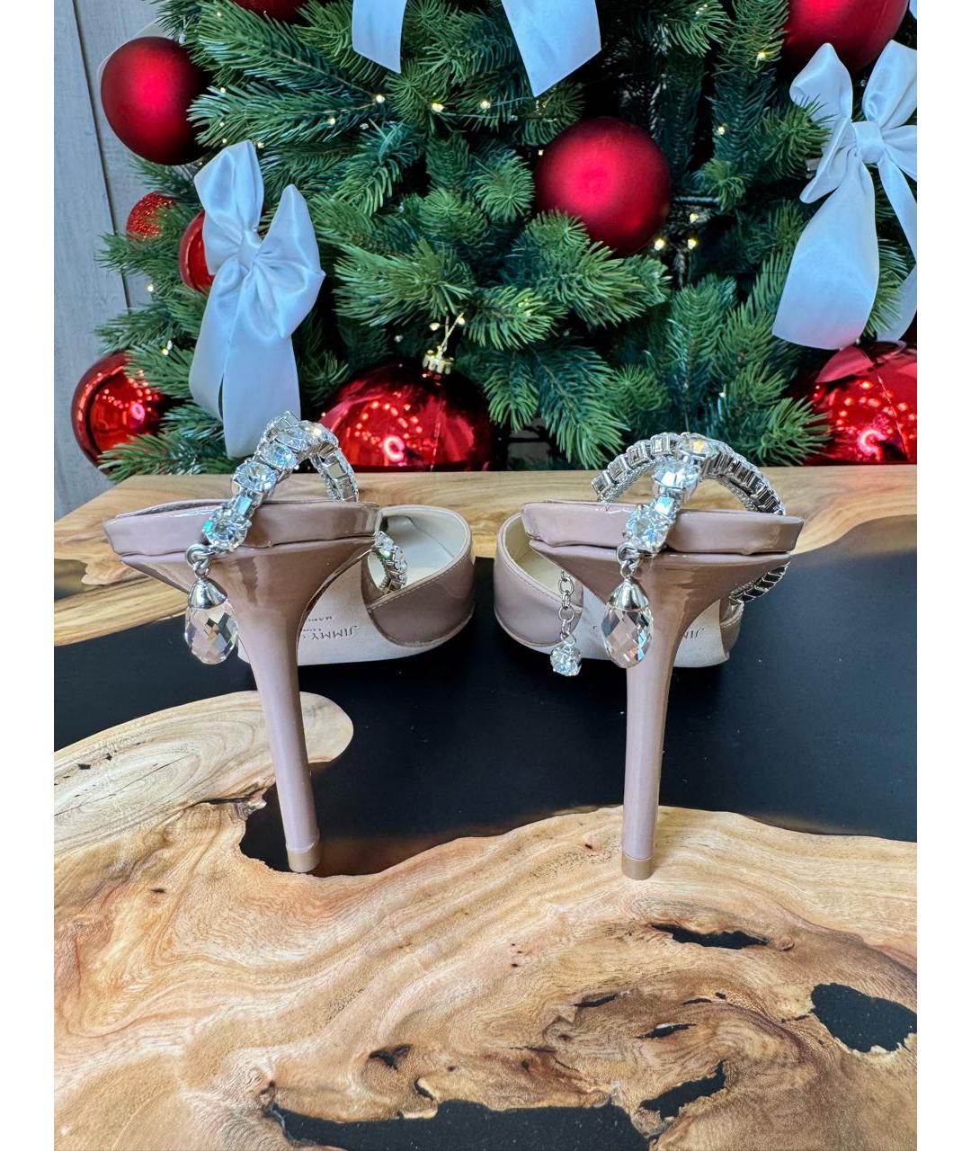 JIMMY CHOO Бежевые туфли из лакированной кожи, фото 4