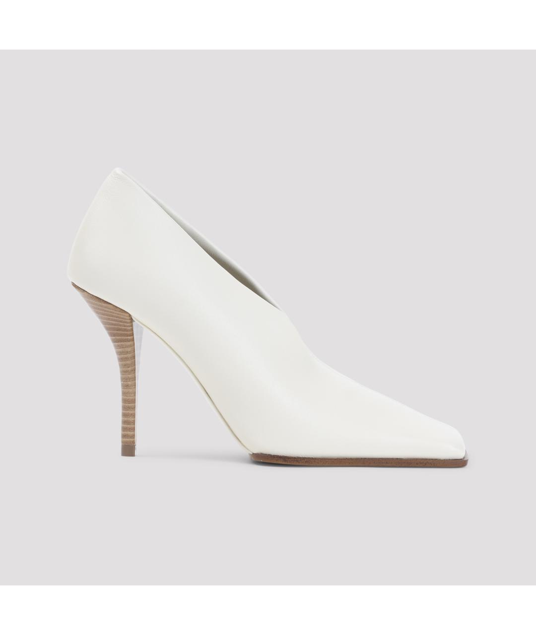 ALAIA Белые кожаные туфли, фото 3