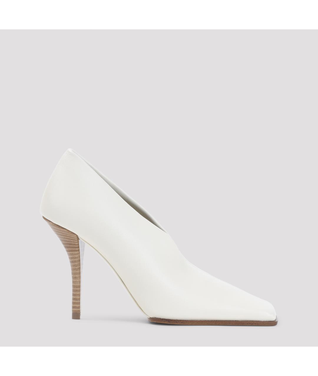 ALAIA Белые кожаные туфли, фото 2