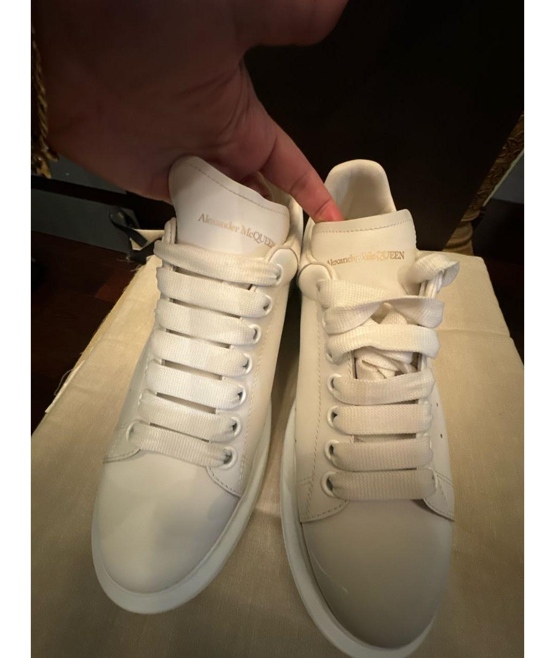 ALEXANDER MCQUEEN Белые кожаные кеды, фото 4