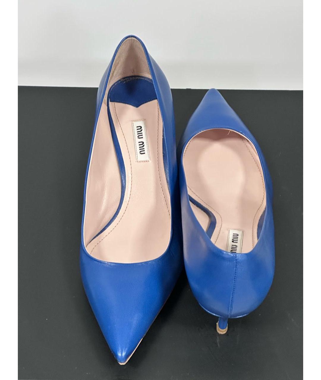 MIU MIU Синие кожаные лодочки на низком каблуке, фото 4