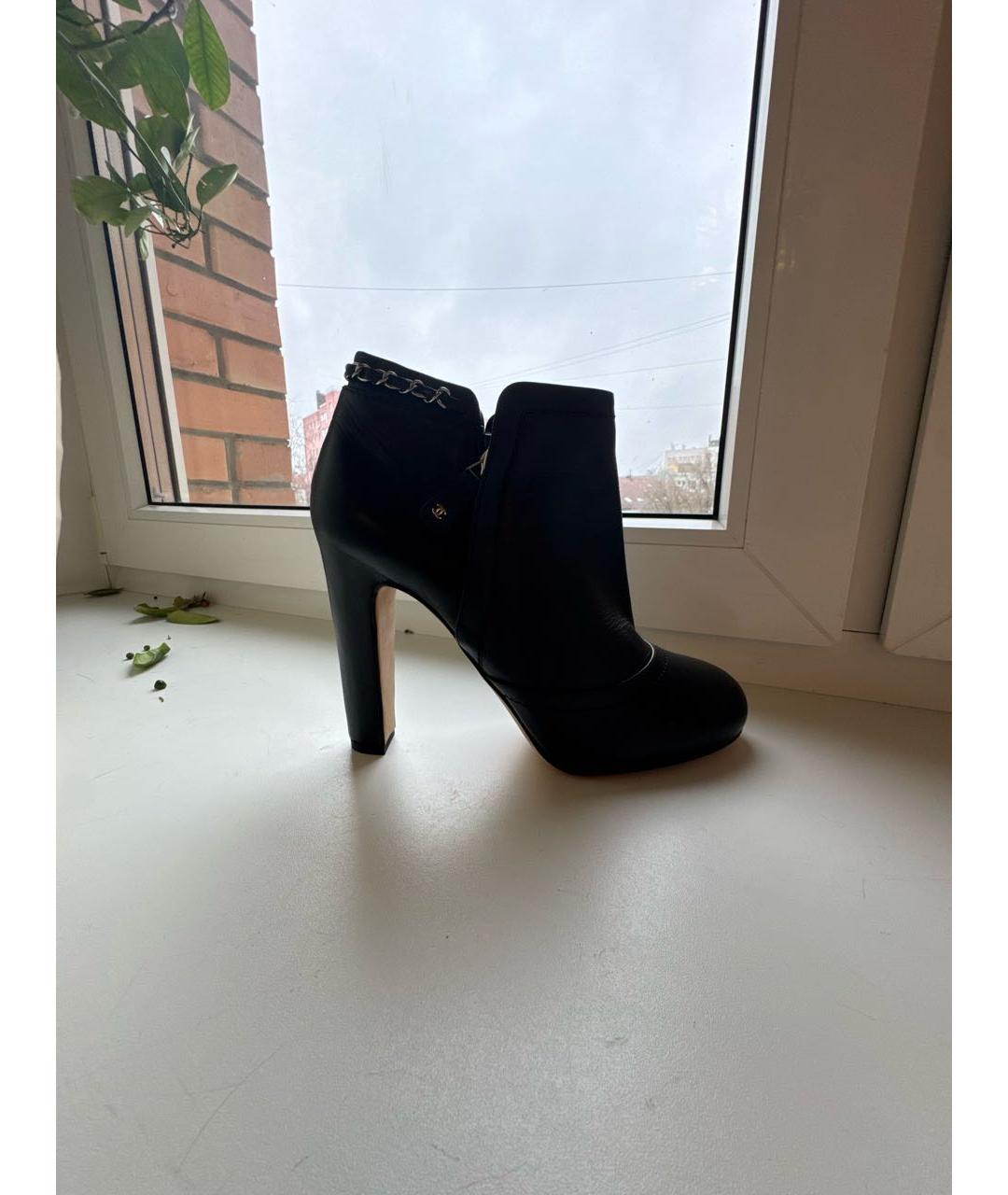 CHANEL Черные кожаные ботильоны, фото 9