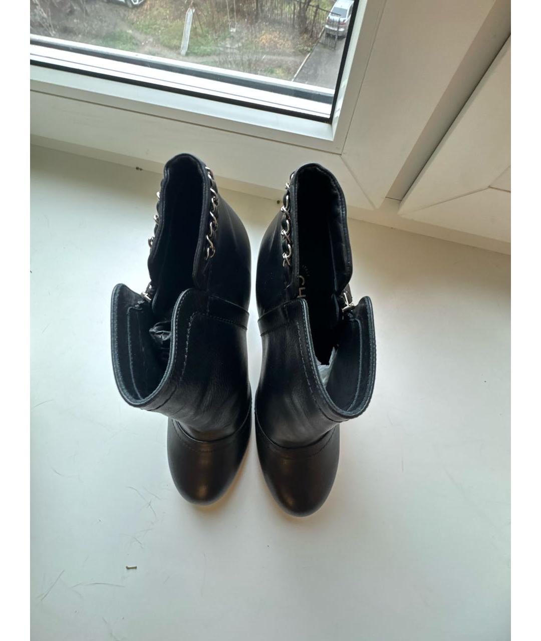 CHANEL Черные кожаные ботильоны, фото 3