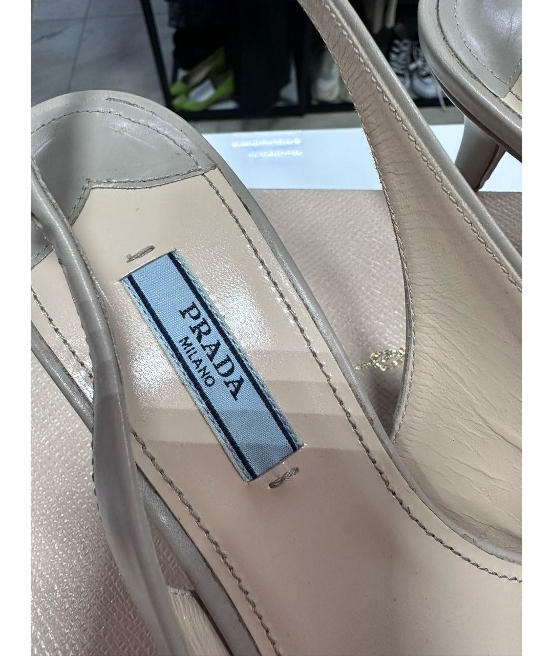 PRADA Бежевые кожаные лодочки на низком каблуке, фото 6