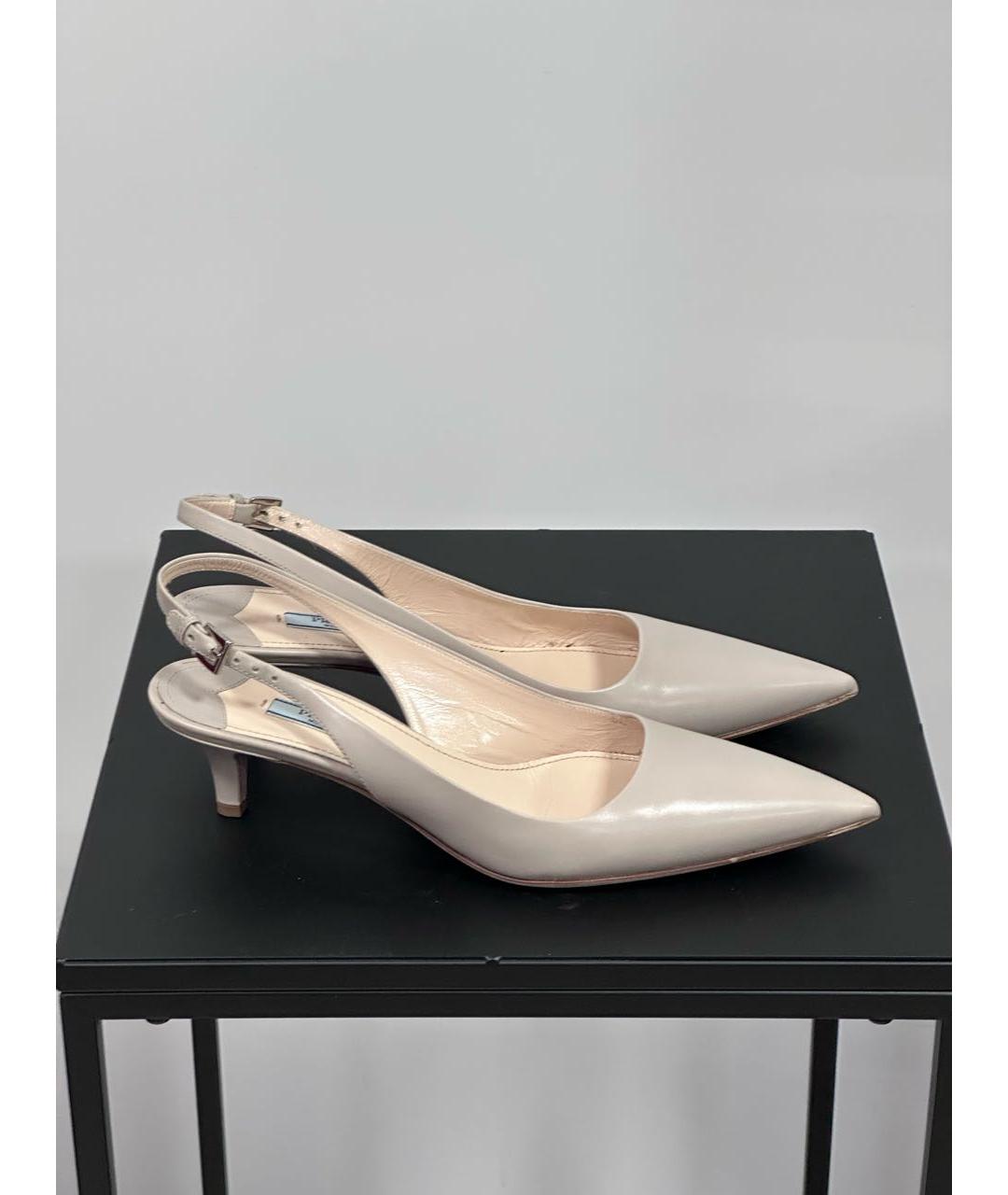 PRADA Бежевые кожаные лодочки на низком каблуке, фото 9