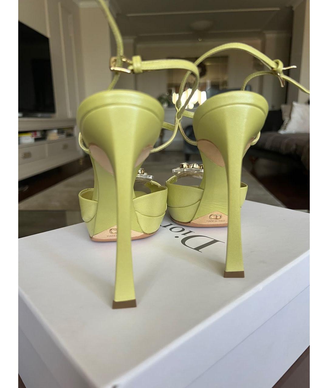 CHRISTIAN DIOR Салатовые кожаные босоножки, фото 3
