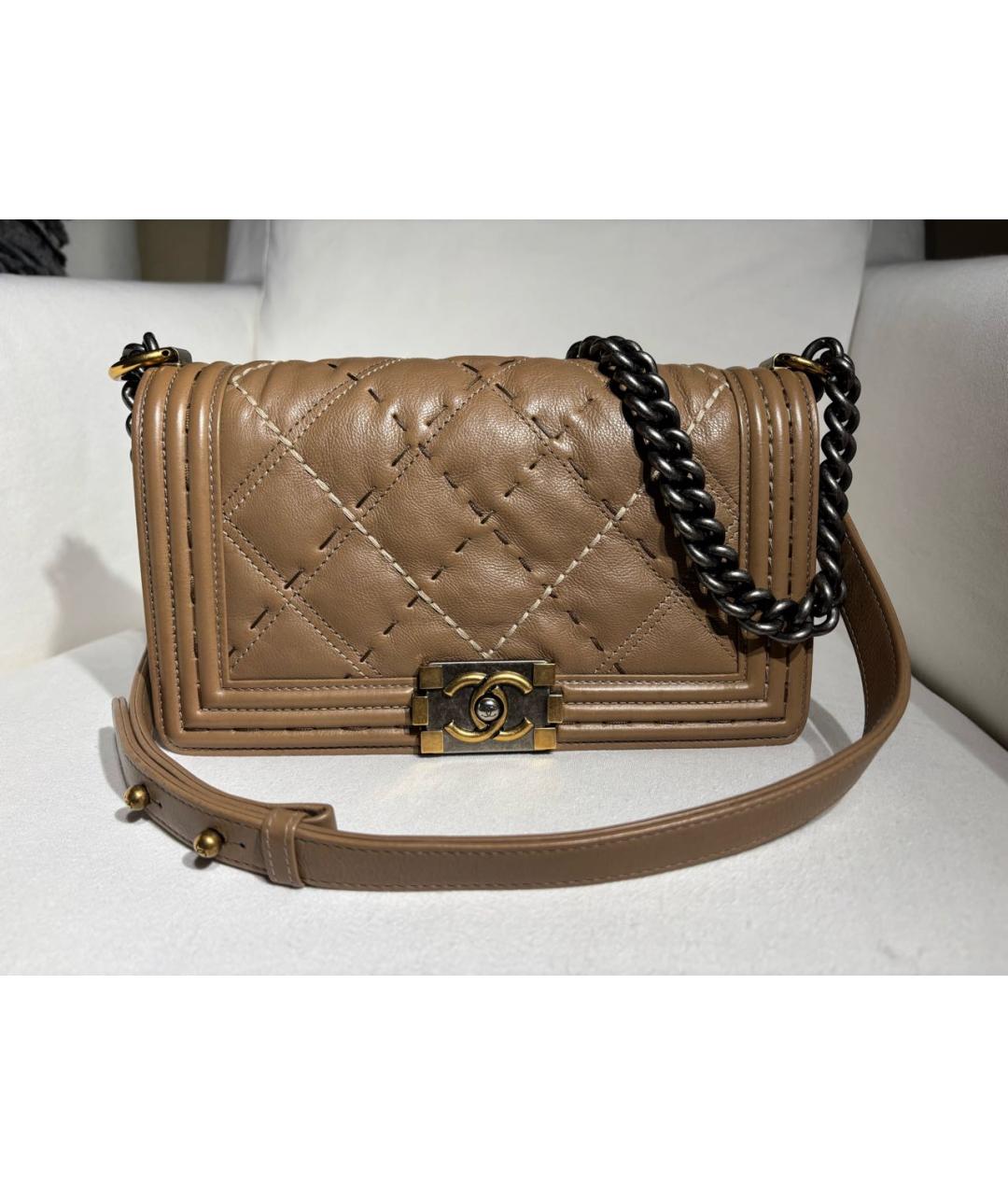 CHANEL Бежевая кожаная сумка через плечо, фото 5