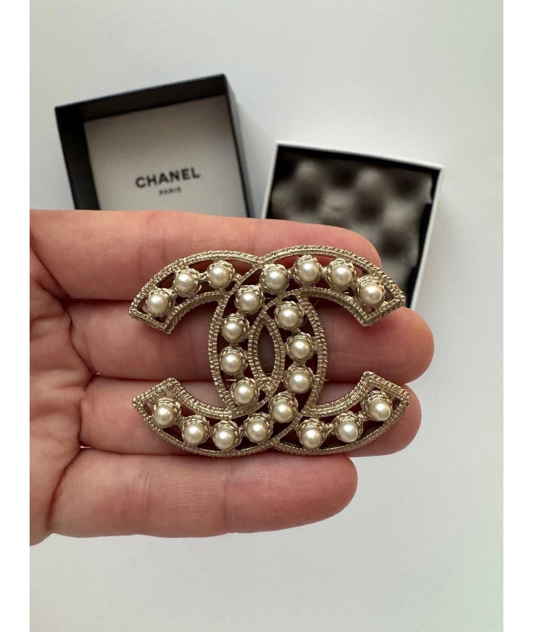 CHANEL Бежевая металлическая булавка / брошь, фото 4