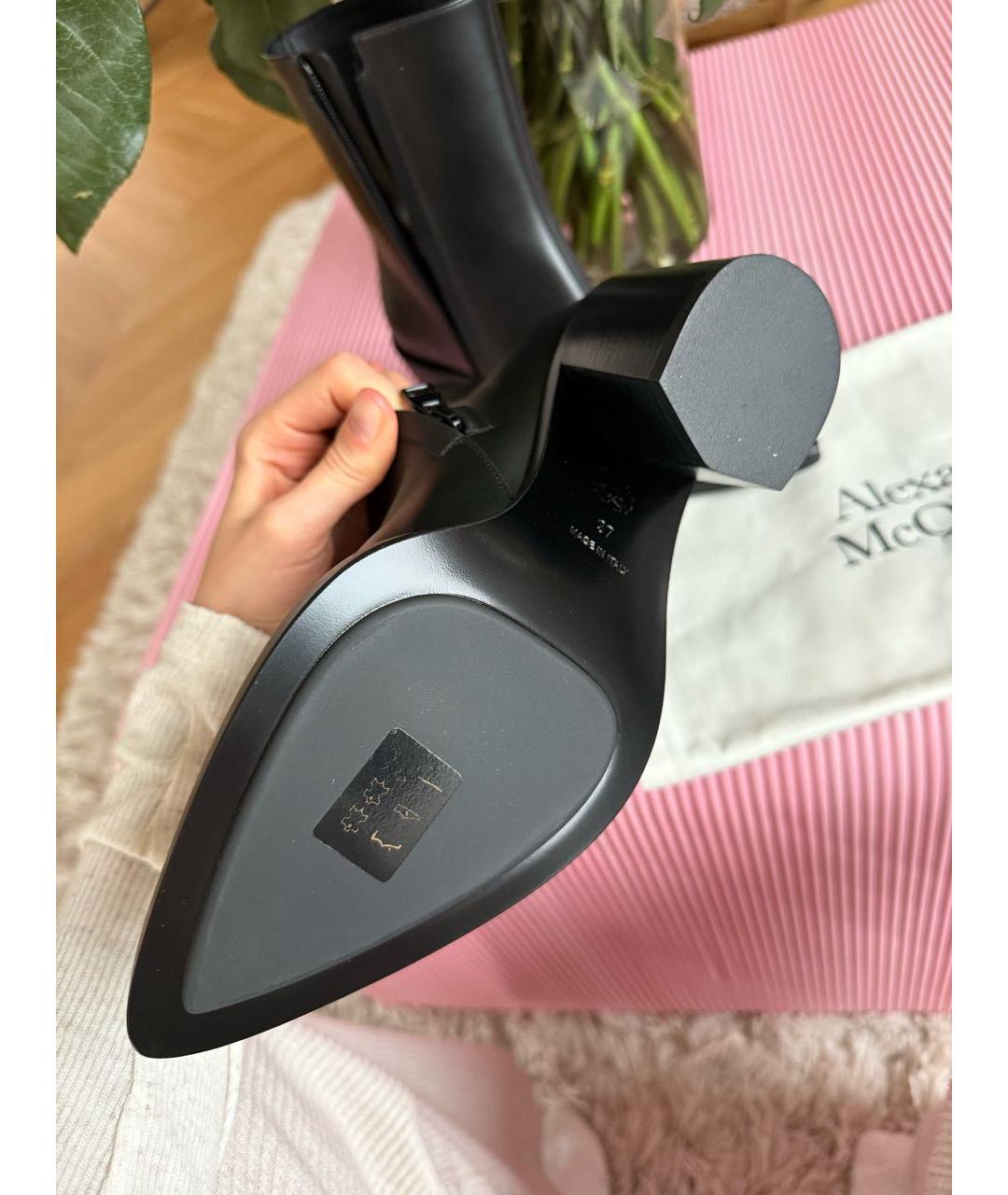 ALEXANDER MCQUEEN Черные кожаные ботильоны, фото 5