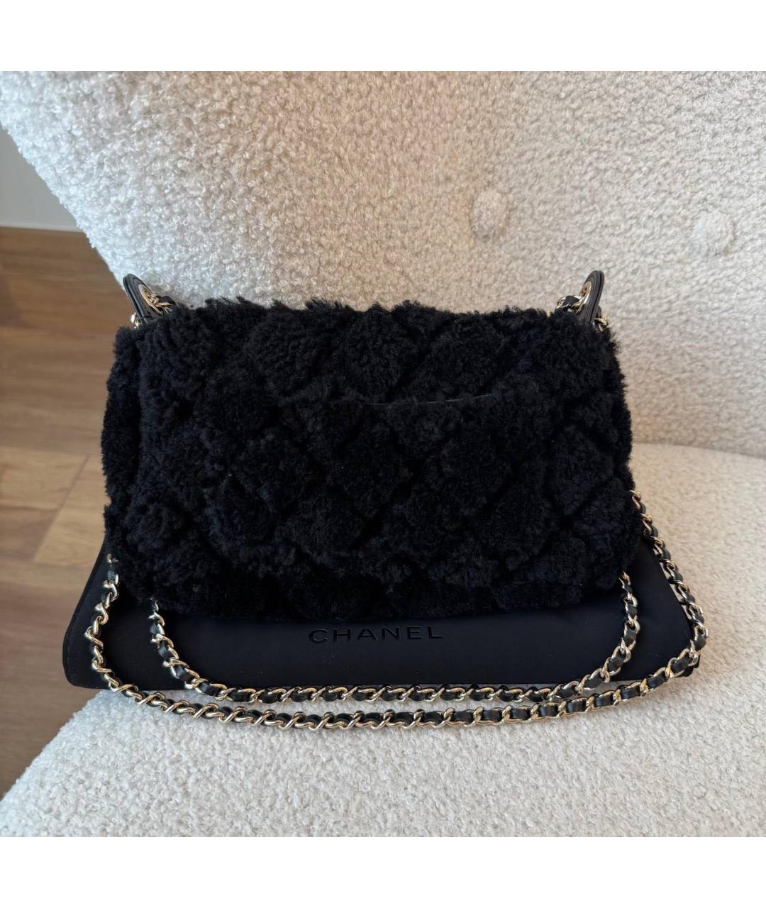 CHANEL Черная меховая сумка через плечо, фото 2