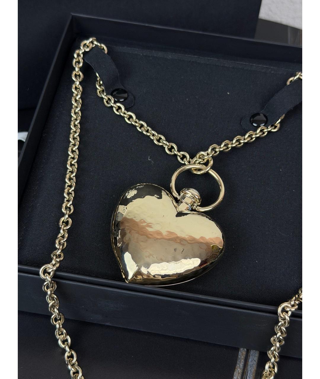 CHANEL Золотая металлическая подвеска, фото 3