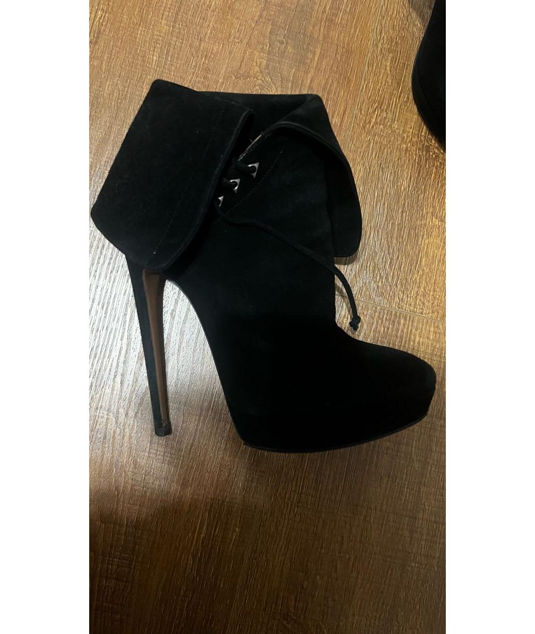 ALAIA Черные замшевые ботильоны, фото 5