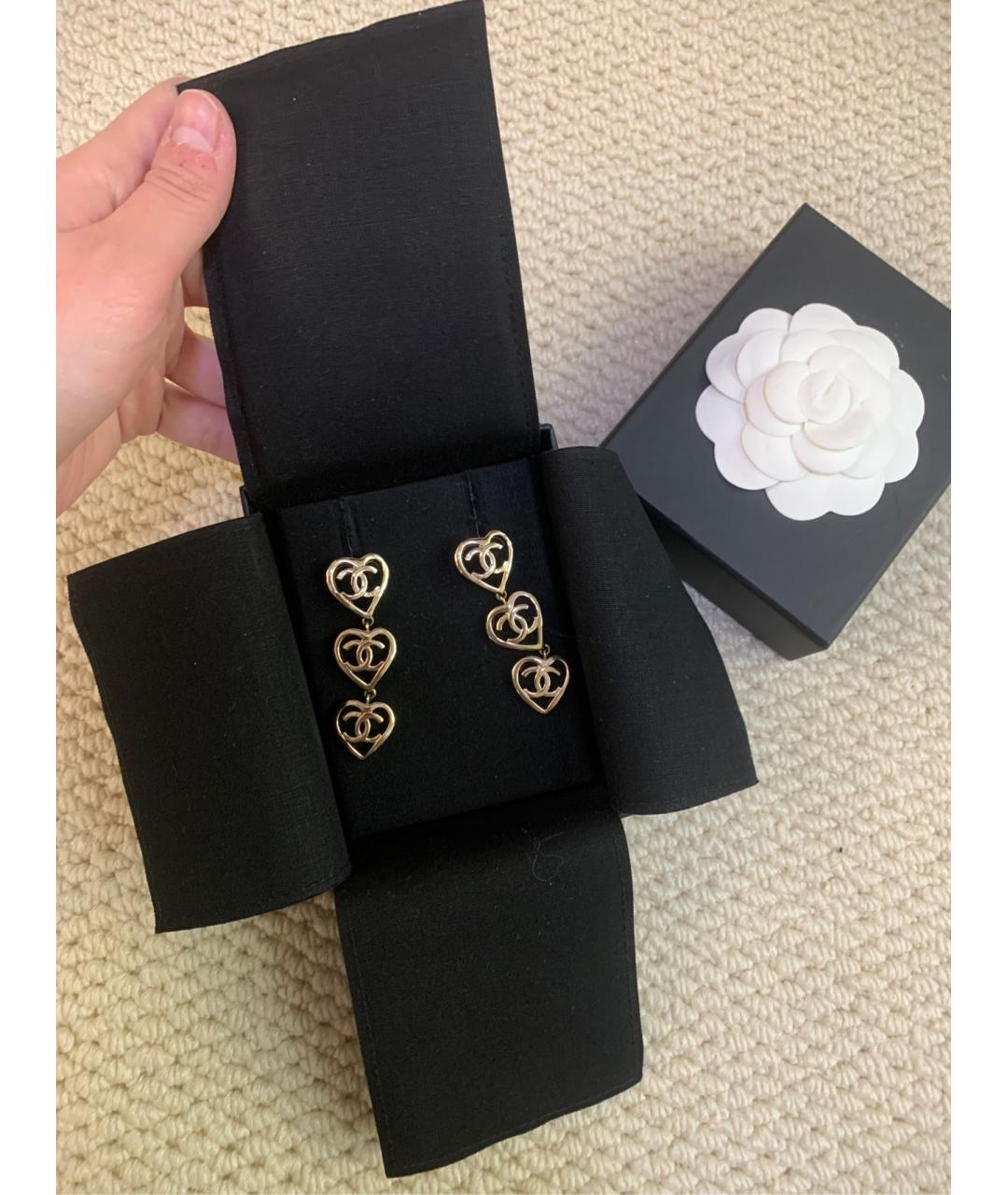 CHANEL Золотые металлические серьги, фото 4