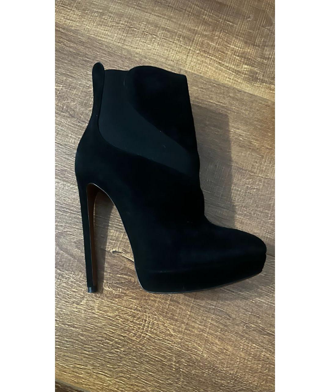 ALAIA Черные замшевые ботильоны, фото 5