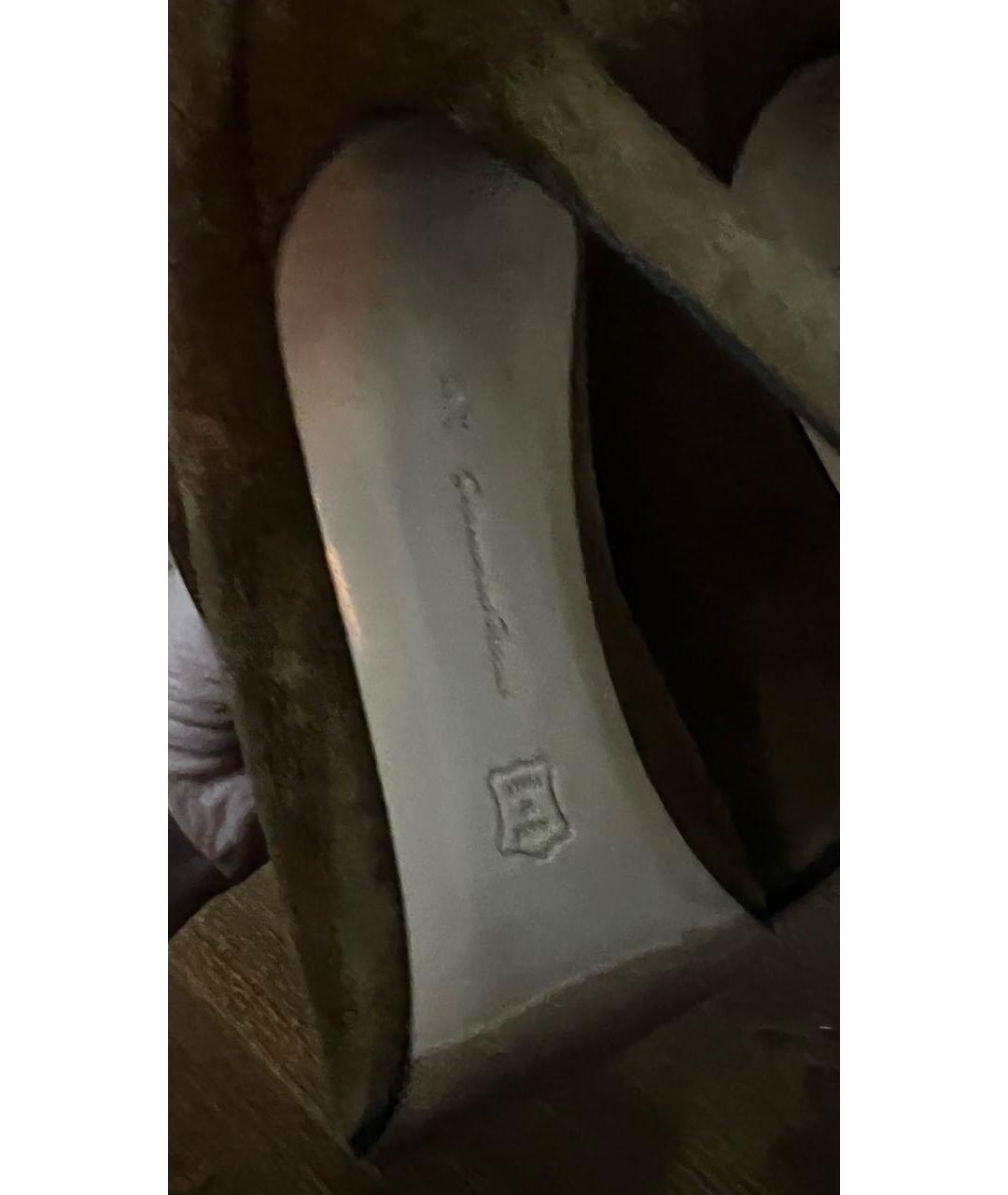 GIANVITO ROSSI Горчичные замшевые ботильоны, фото 4