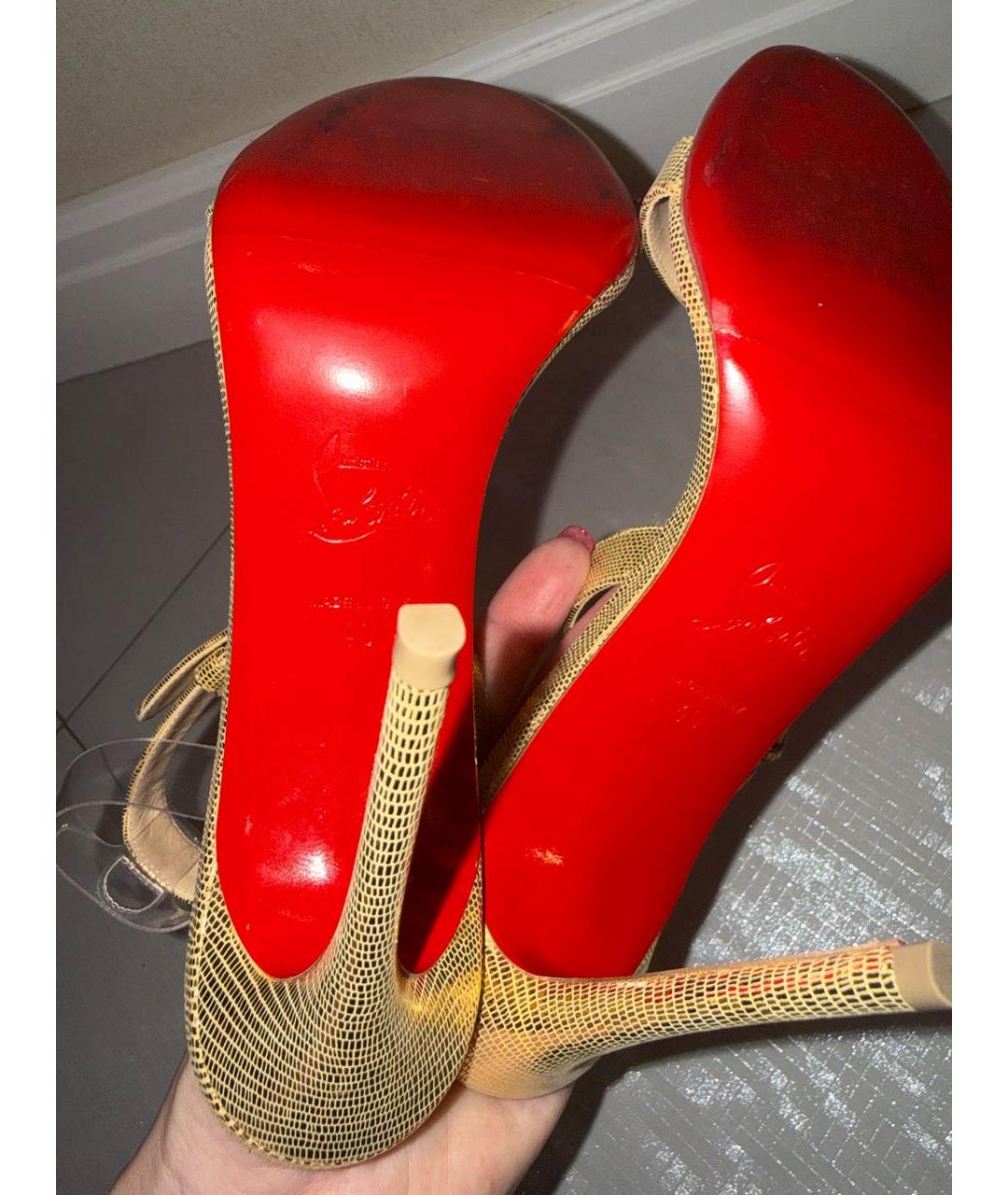 CHRISTIAN LOUBOUTIN Золотые кожаные туфли, фото 6