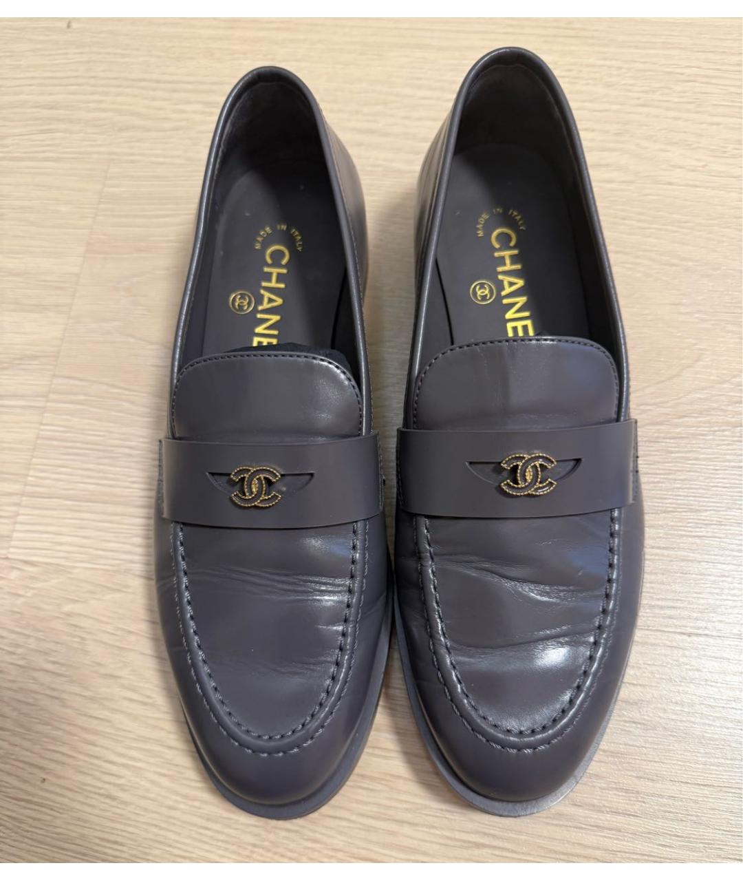 CHANEL Серые кожаные лоферы, фото 2